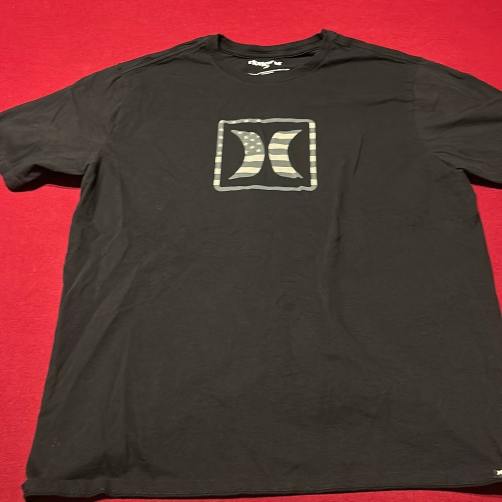 Hurley t-shirt